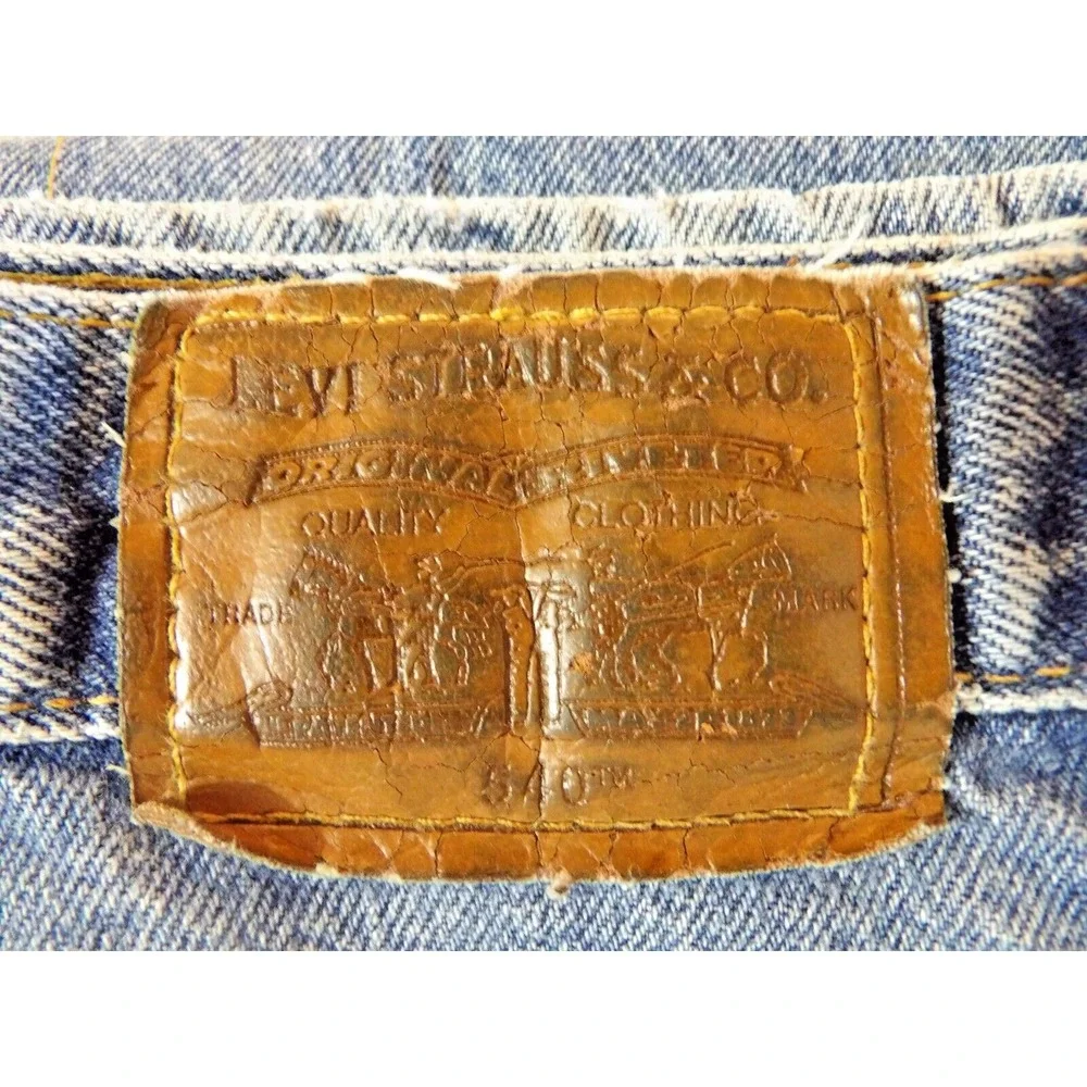 Vintage Levi's 540 Relaxed Fit Straight Leg Jeans Made in‎ USA Men's Size 39x34